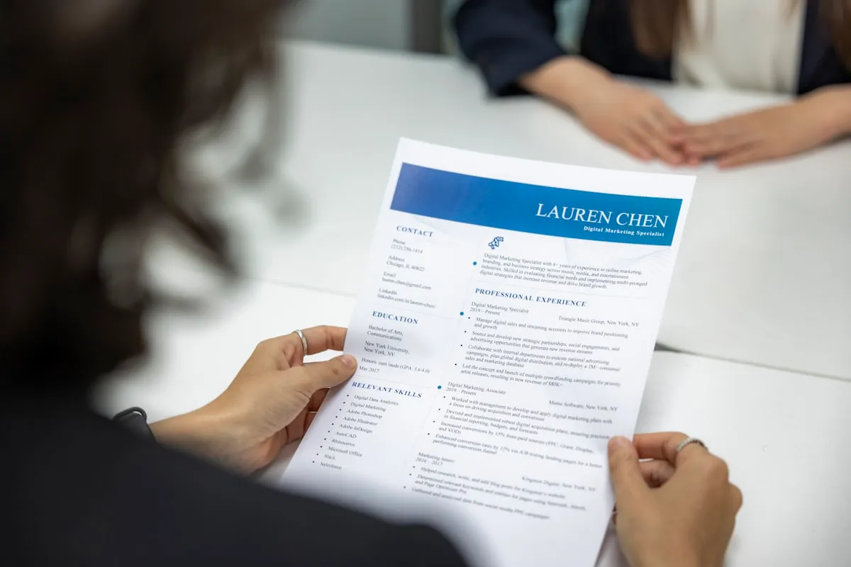 The 7 Resumes Hiring Managers Toss (And the One They Save)