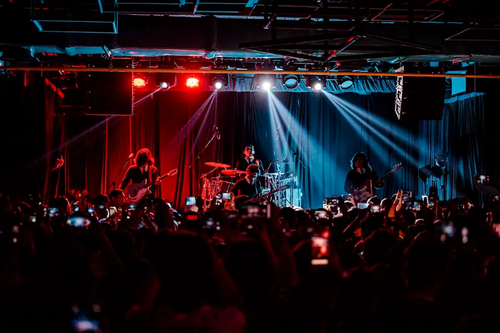 Summer 2026 Small-Venue Tours: 8 Acts Worth the Drive